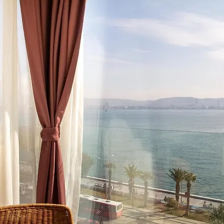 Missafir Exceptional Flat With Sea View In Apartment Izmir